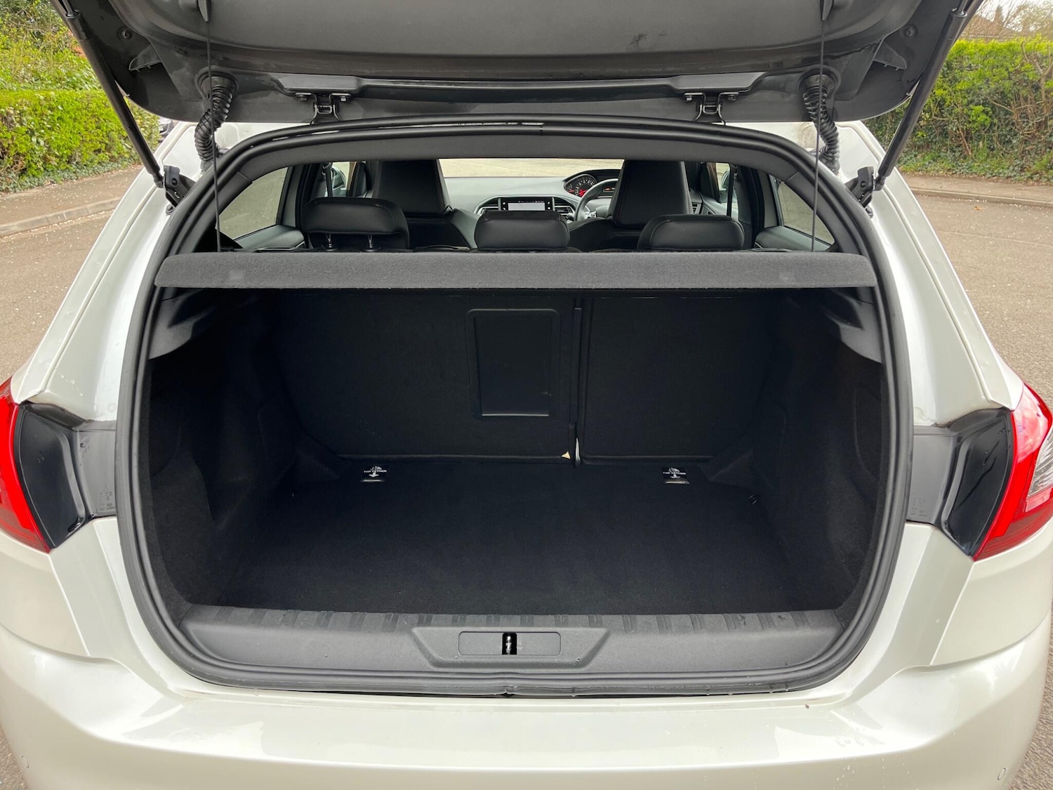 Used Peugeot 308 2018 for sale - 78128208: Photo 25