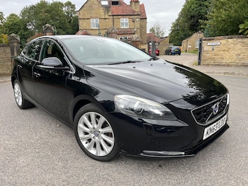 Used Volvo V40 2013 for sale - 75647236: Photo