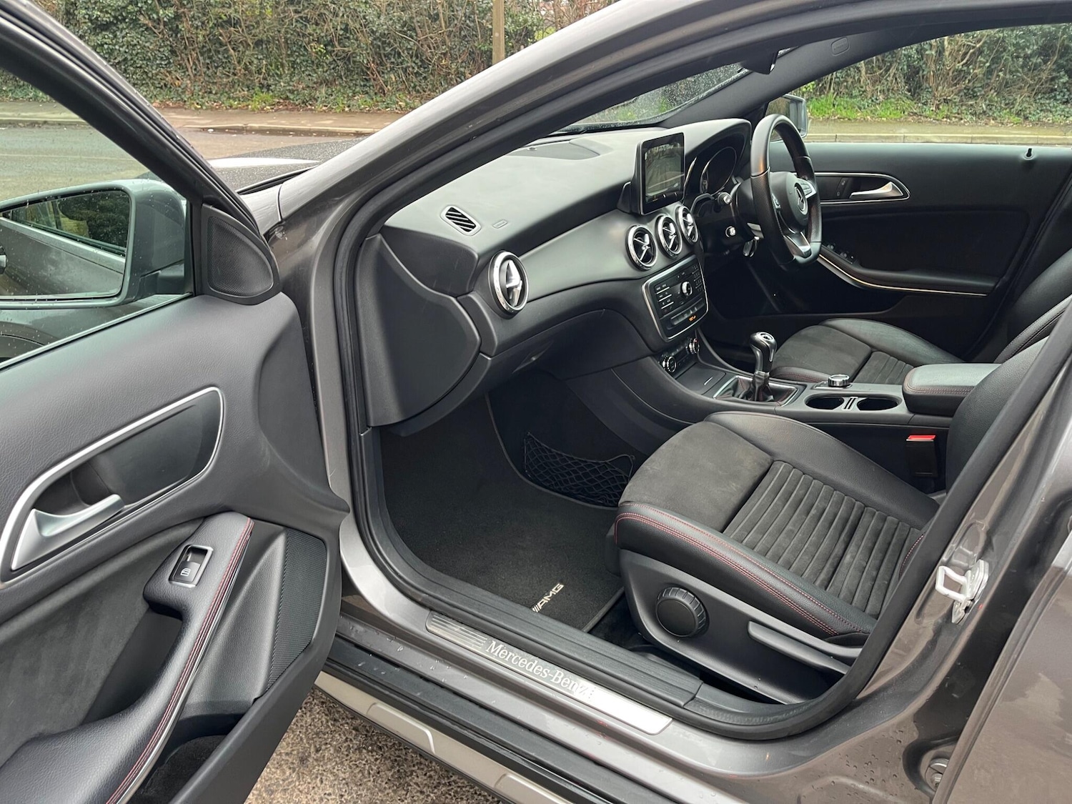 Used Mercedes-Benz GLA 2016 for sale - 77695450: Photo 33