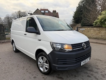 Used Volkswagen Transporter 2016 for sale - 77131435: Photo