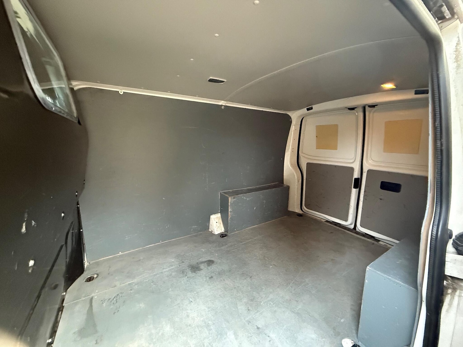 Used Volkswagen Transporter 2016 for sale - 77131435: Photo 24