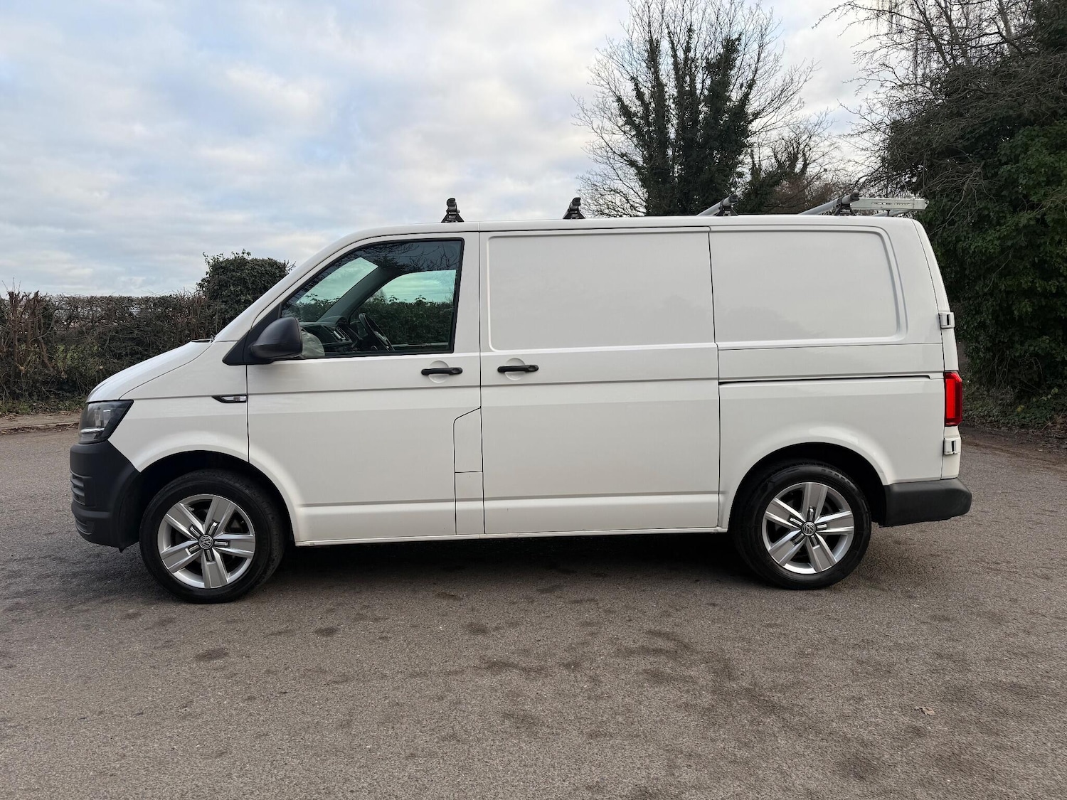 Used Volkswagen Transporter 2016 for sale - 77131435: Photo 4