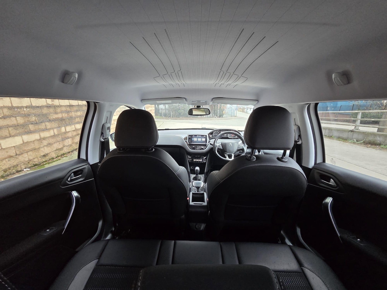 Used Peugeot 2008 2016 for sale - 77098039: Photo 11