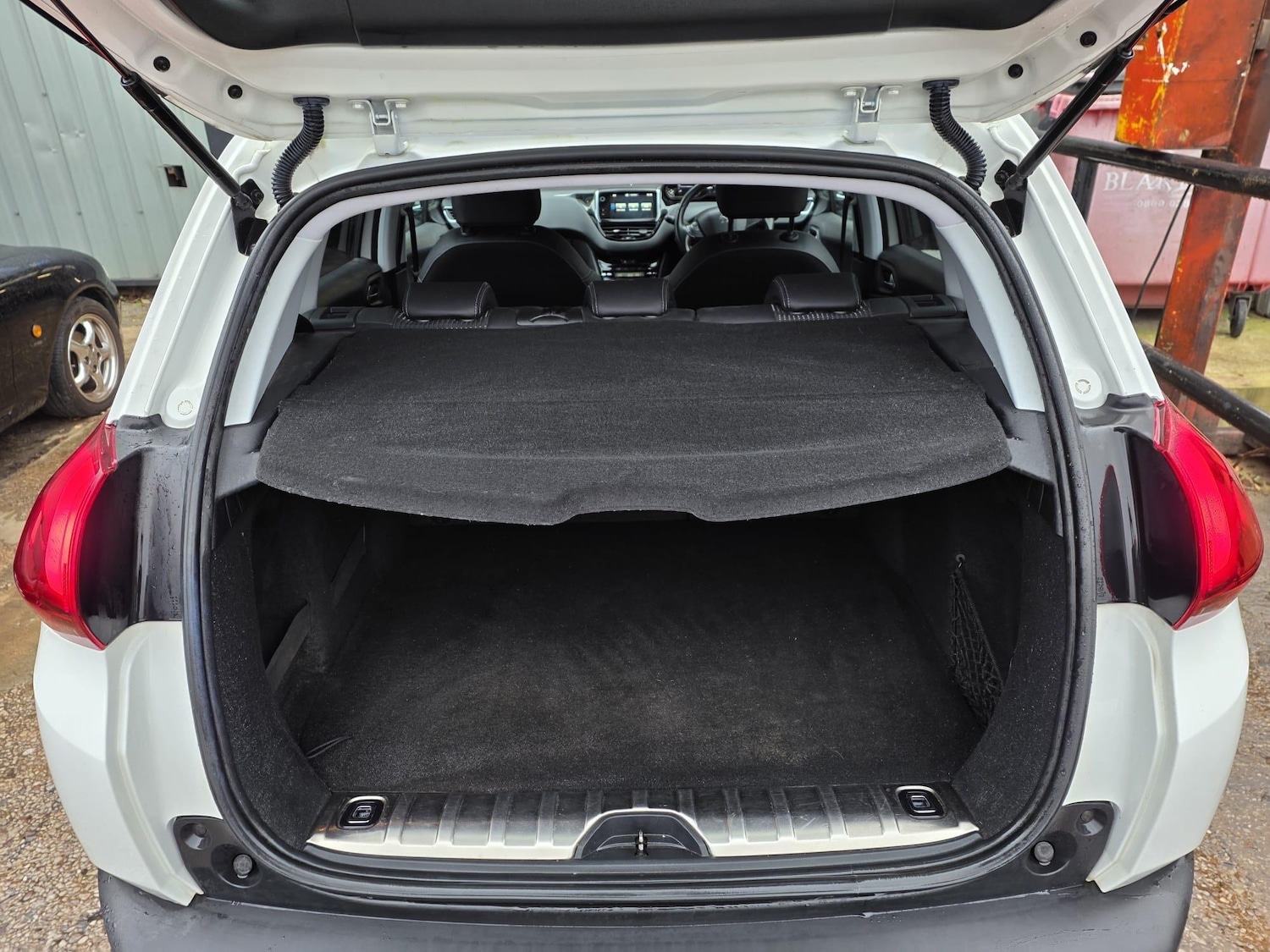 Used Peugeot 2008 2016 for sale - 77098039: Photo 17