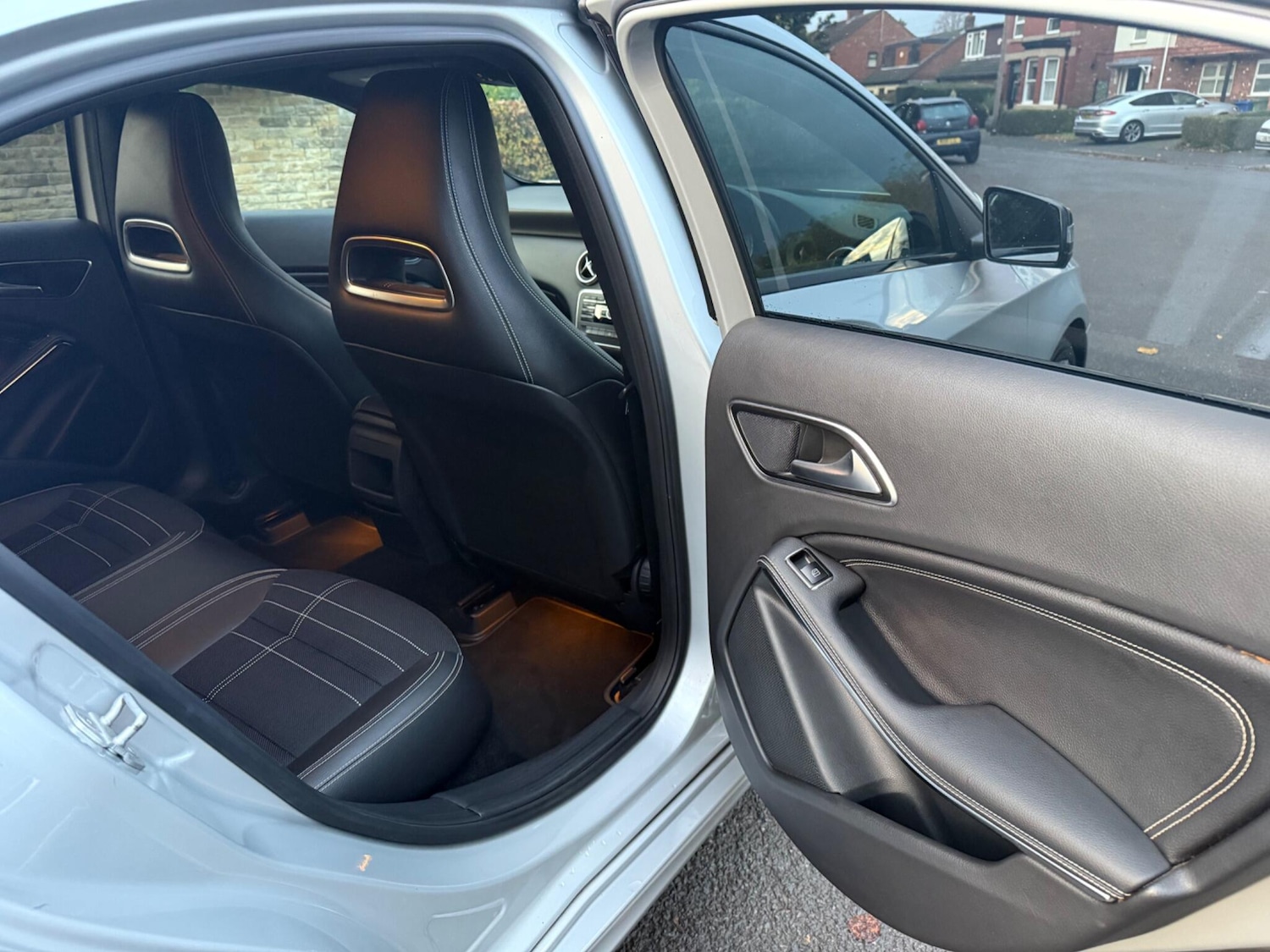 Used Mercedes-Benz A-Class 2015 for sale - 76538723: Photo 28