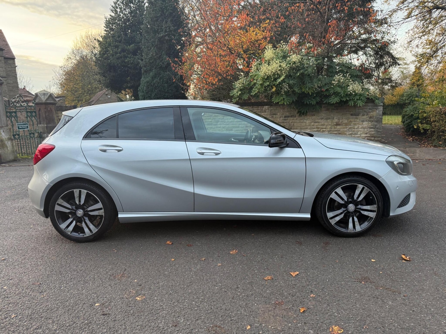 Used Mercedes-Benz A-Class 2015 for sale - 76538723: Photo 7