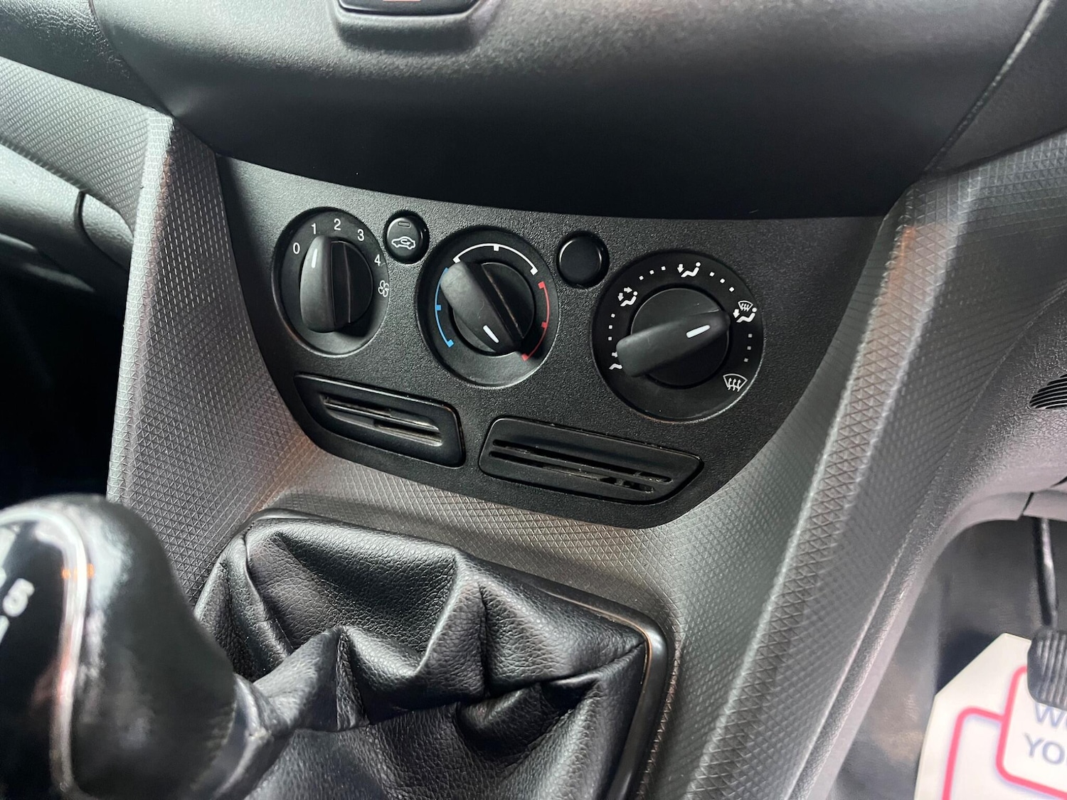 Used Ford Transit Connect 2014 for sale - 77230009: Photo 11