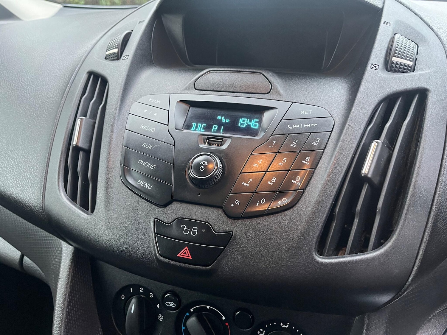 Used Ford Transit Connect 2014 for sale - 77230009: Photo 28