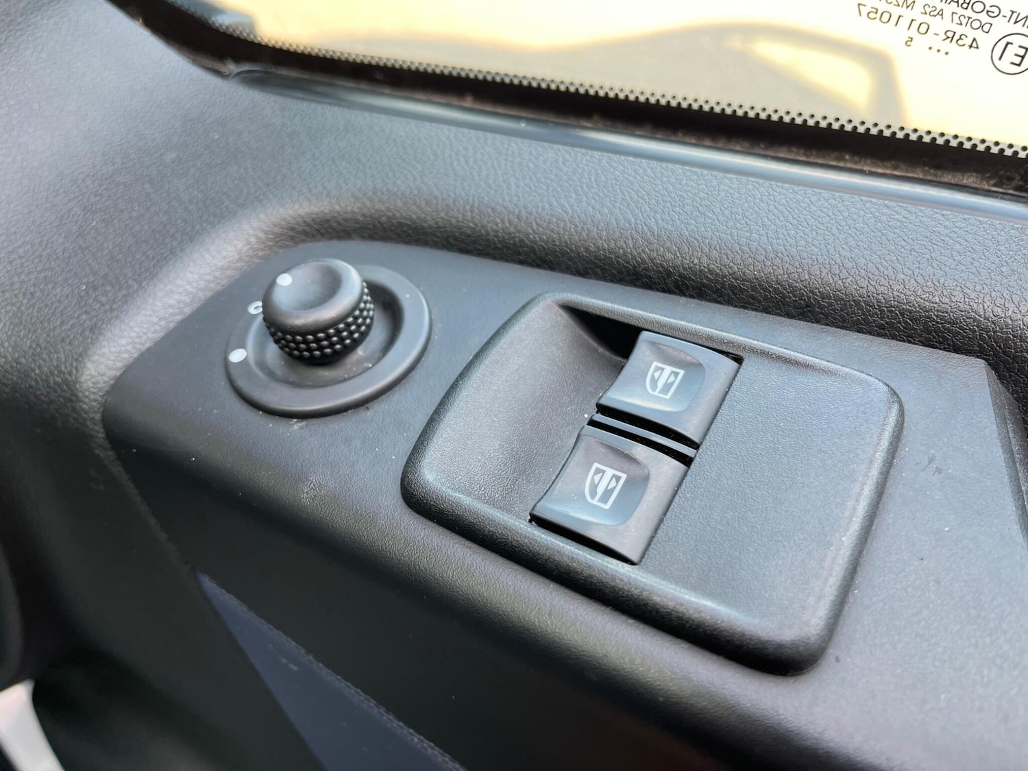 Used Vauxhall Vivaro 2015 for sale - 76988680: Photo 11