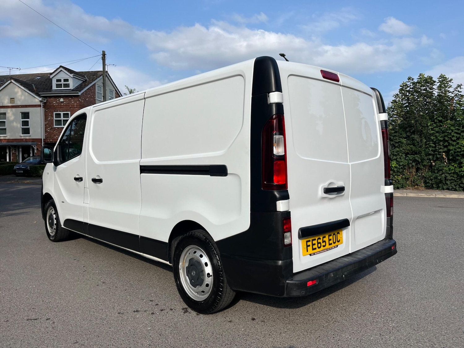 Used Vauxhall Vivaro 2015 for sale - 76988680: Photo 5