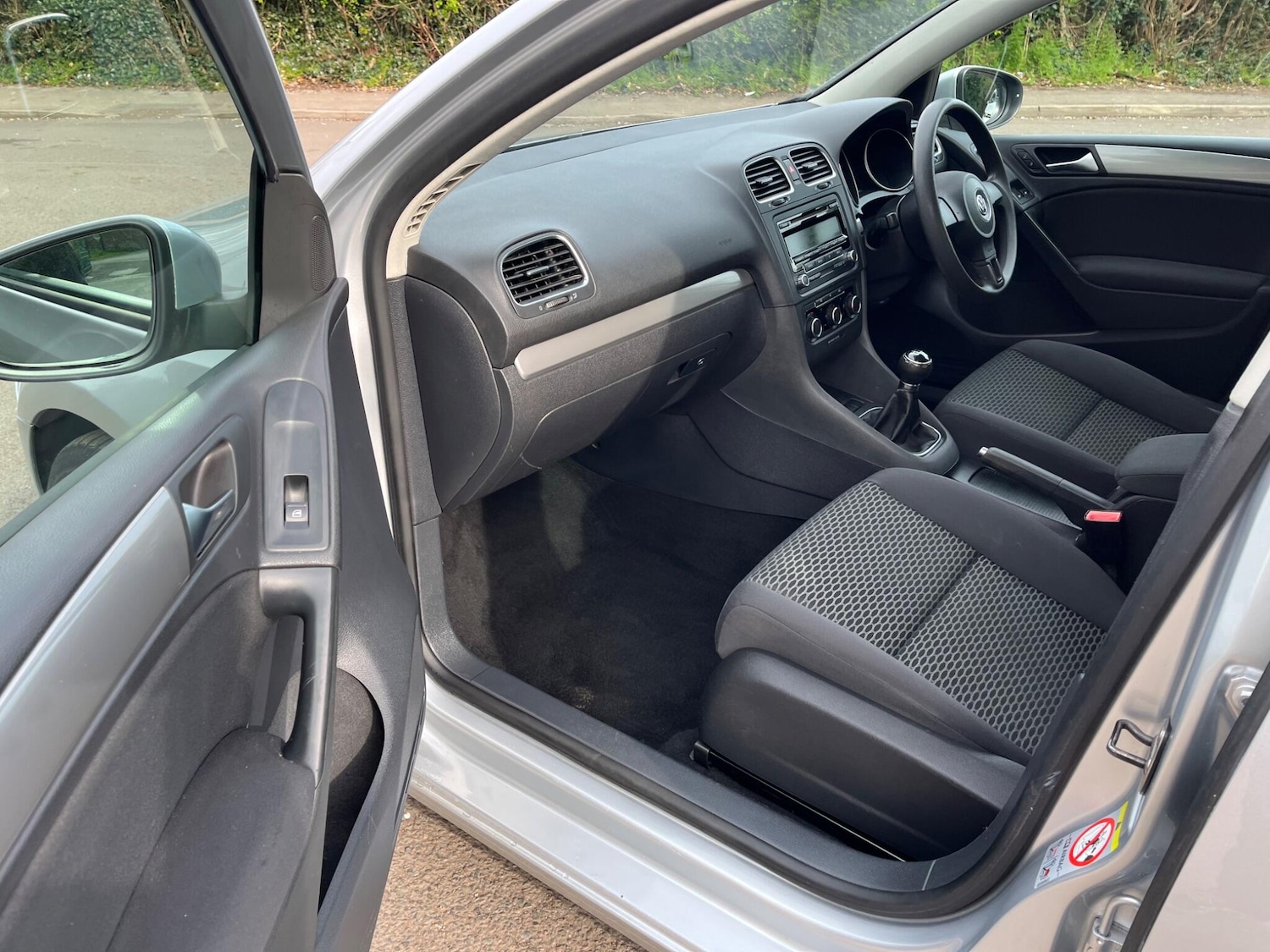 Used Volkswagen Golf for sale - 78128035: Photo 28