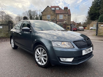 Used Skoda Octavia 2015 for sale - 77015690: Photo