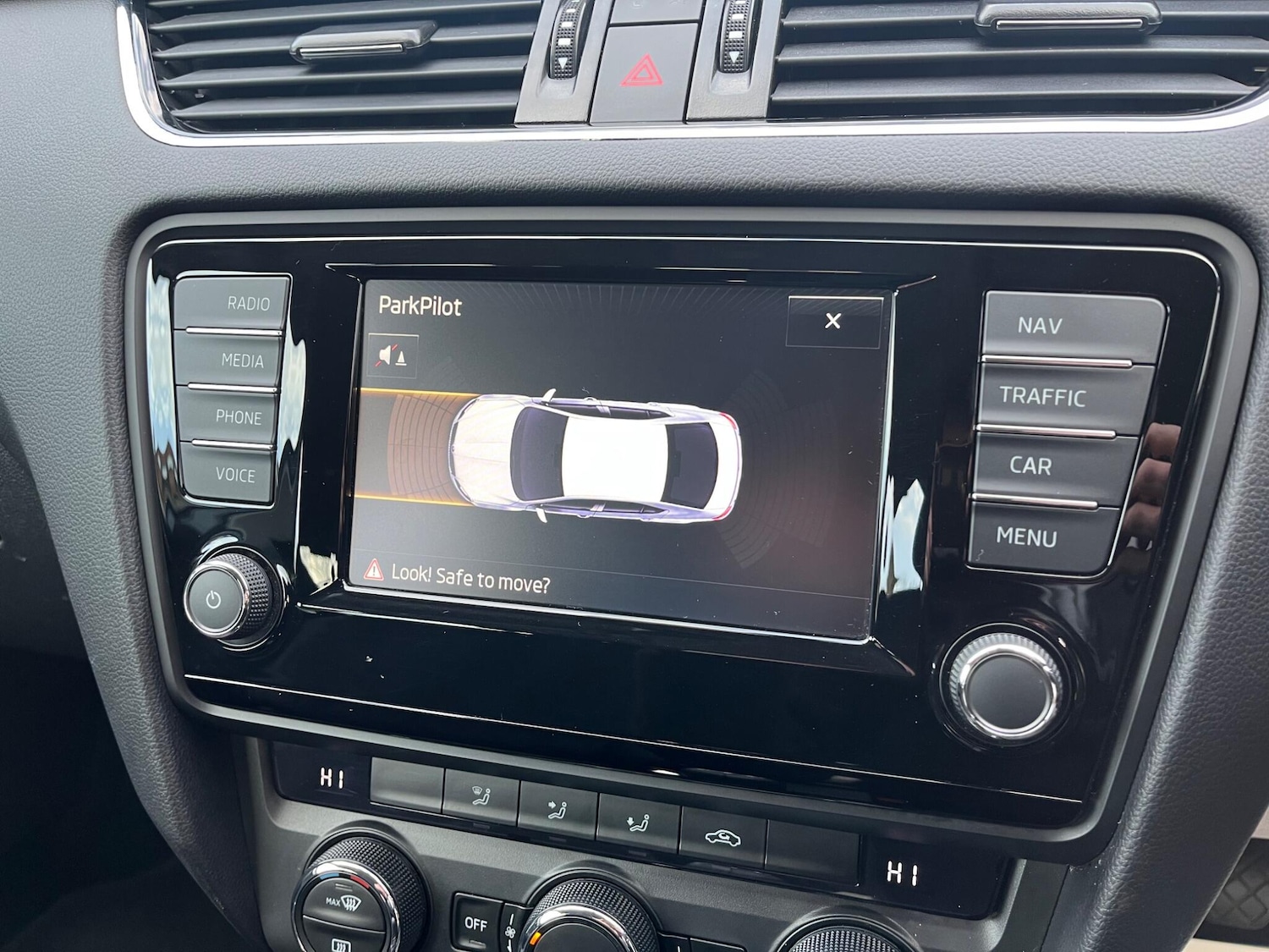 Used Skoda Octavia 2015 for sale - 77015690: Photo 25