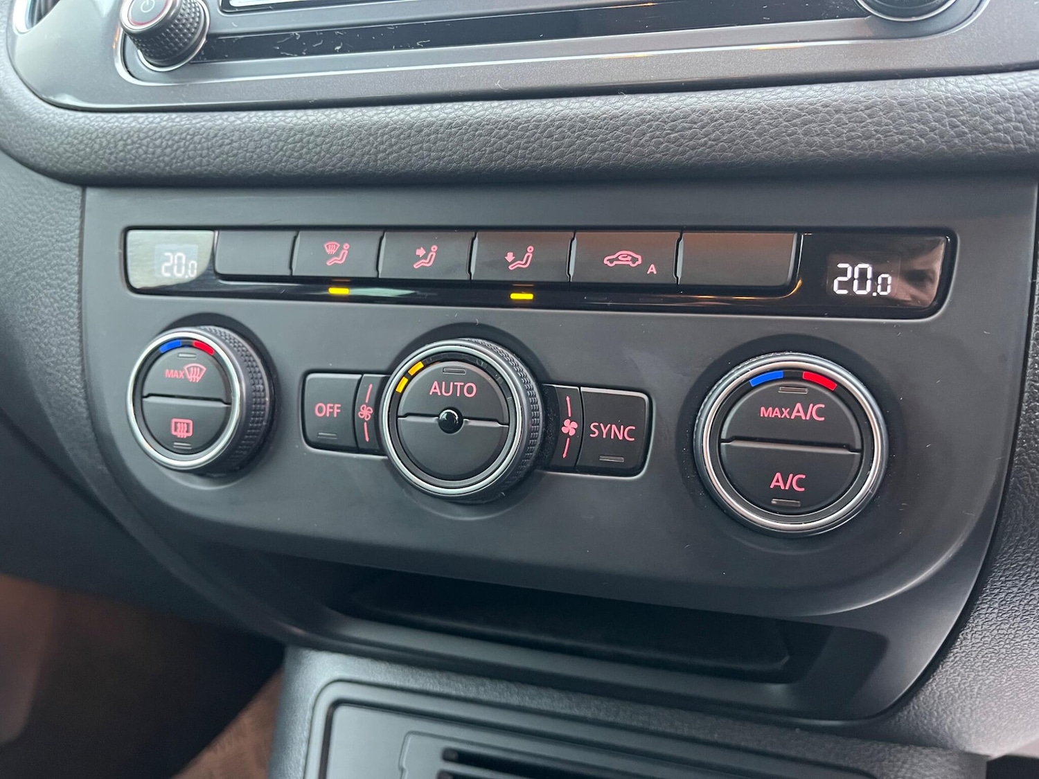 Used Volkswagen Tiguan for sale - 77823632: Photo 18