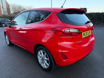 Used Ford Fiesta 2018 for sale - 77229368: Photo