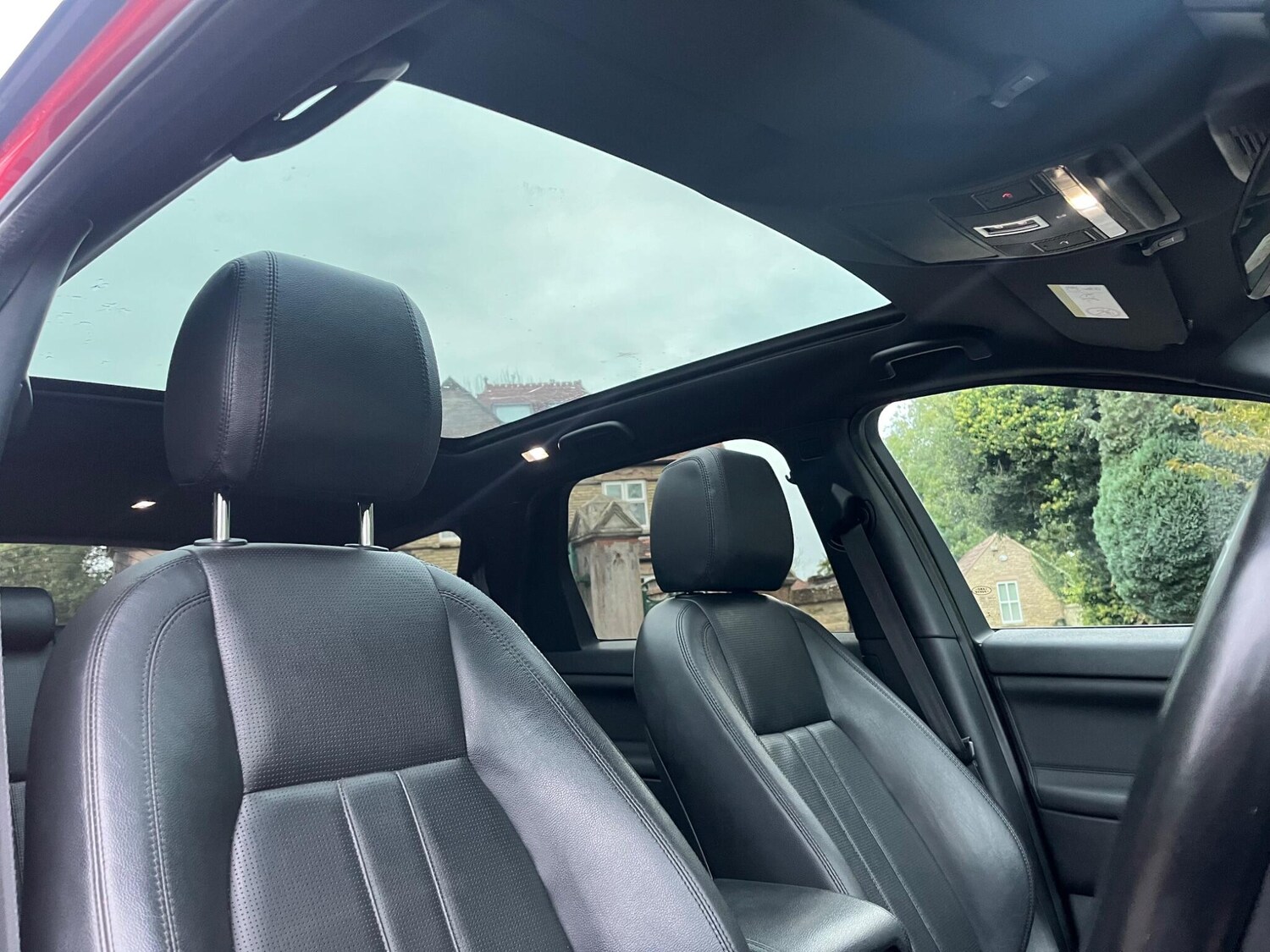 Used Land Rover Discovery Sport 2015 for sale - 76238844: Photo 11