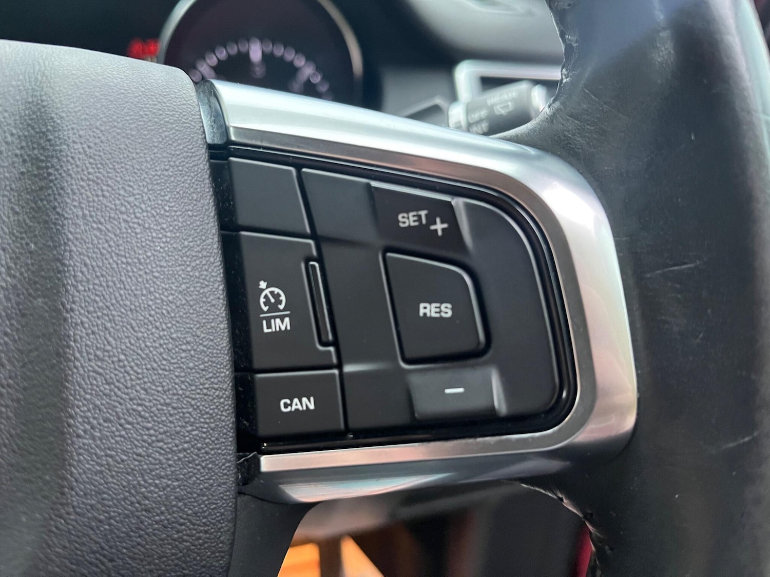 Used Land Rover Discovery Sport 2015 for sale - 76238844: Photo 18