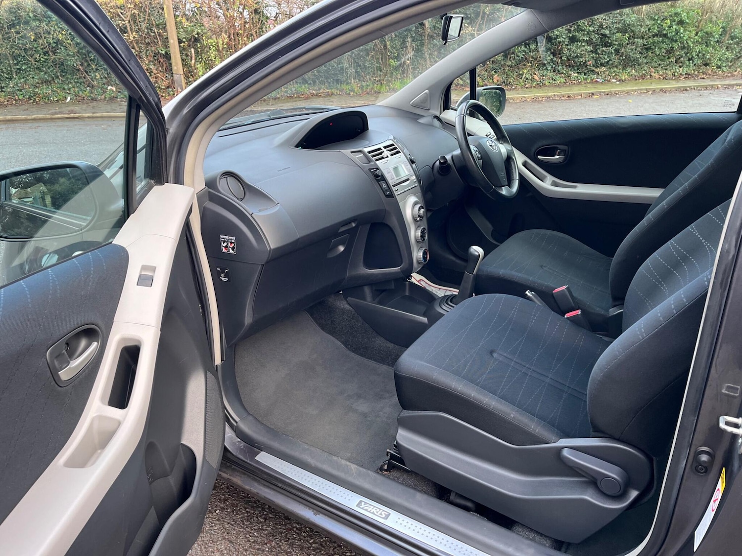 Used Toyota Yaris 2007 for sale - 77015692: Photo 25