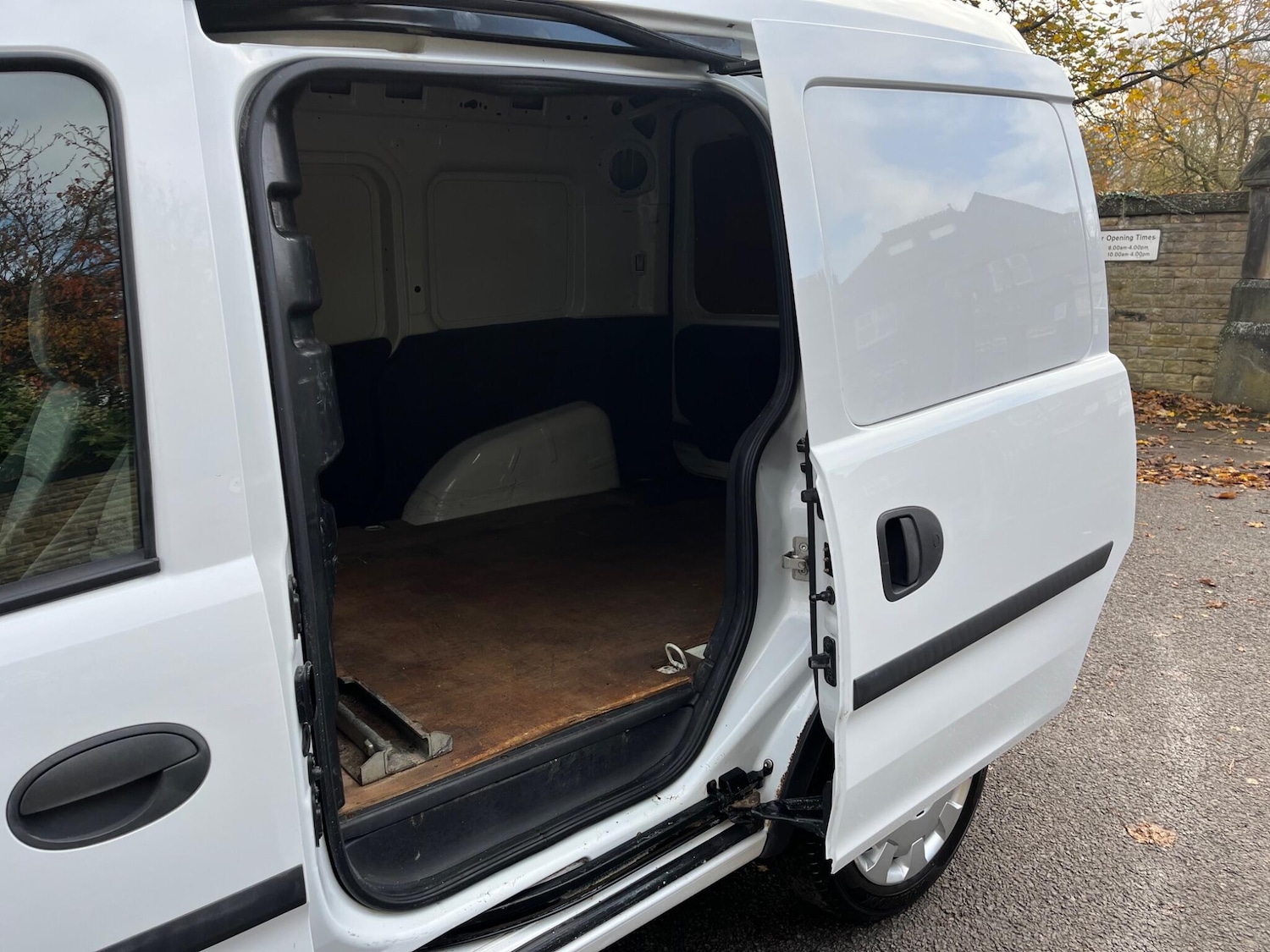 Used Vauxhall Combo 2011 for sale - 76539054: Photo 23