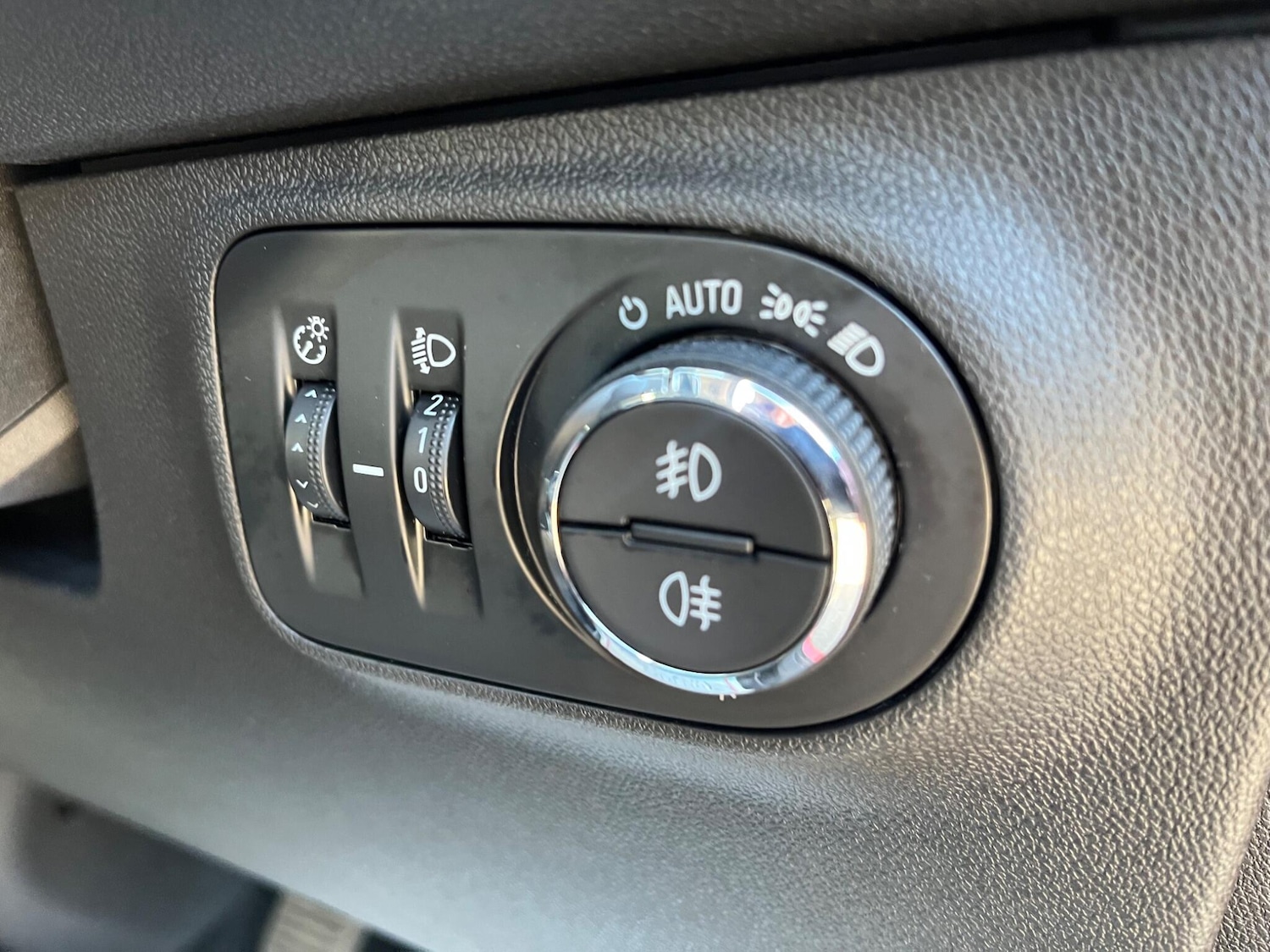 Used Vauxhall Corsa for sale - 78128216: Photo 15