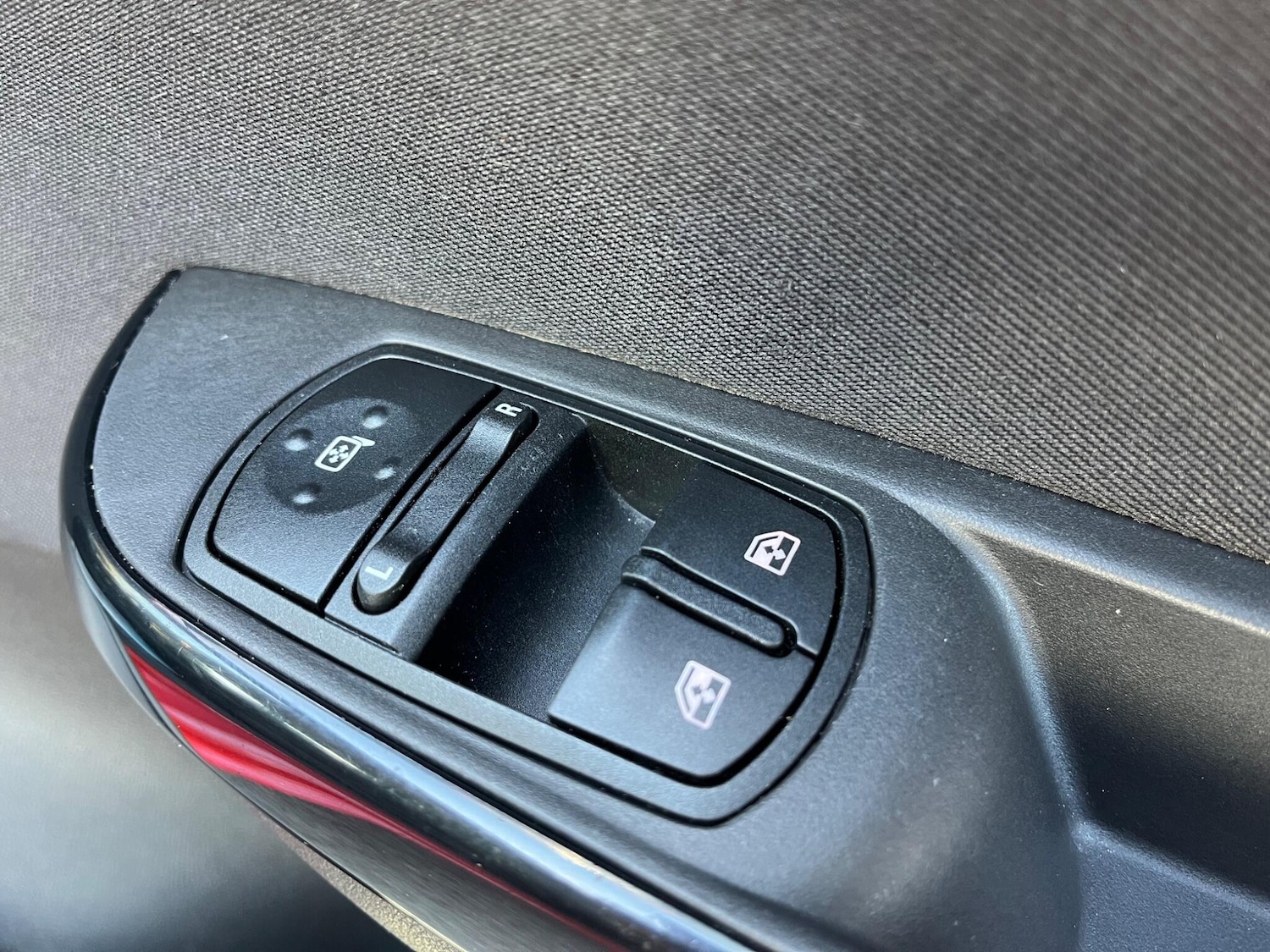 Used Vauxhall Corsa for sale - 78128216: Photo 16