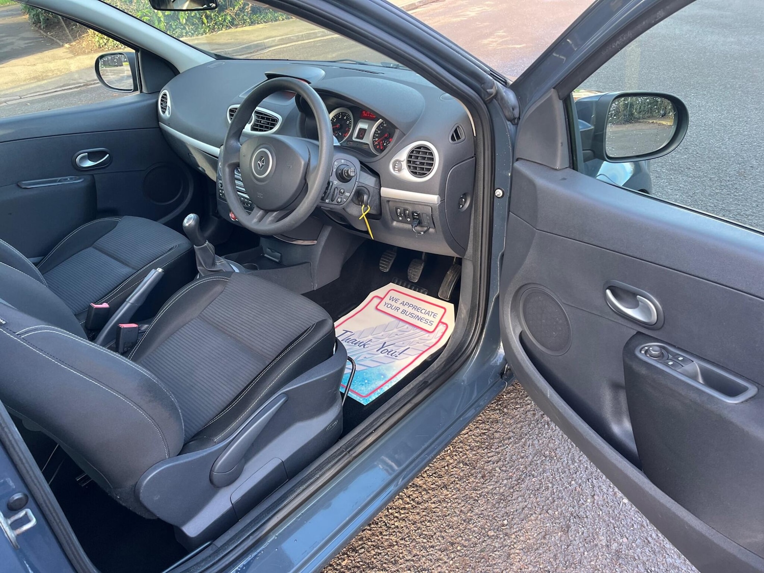 Used Renault Clio 2012 for sale - 77478762: Photo 11