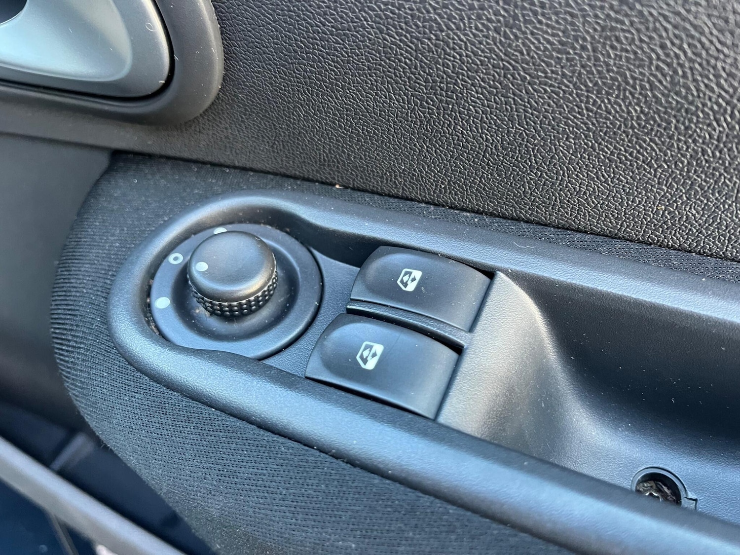 Used Renault Clio 2012 for sale - 77478762: Photo 14