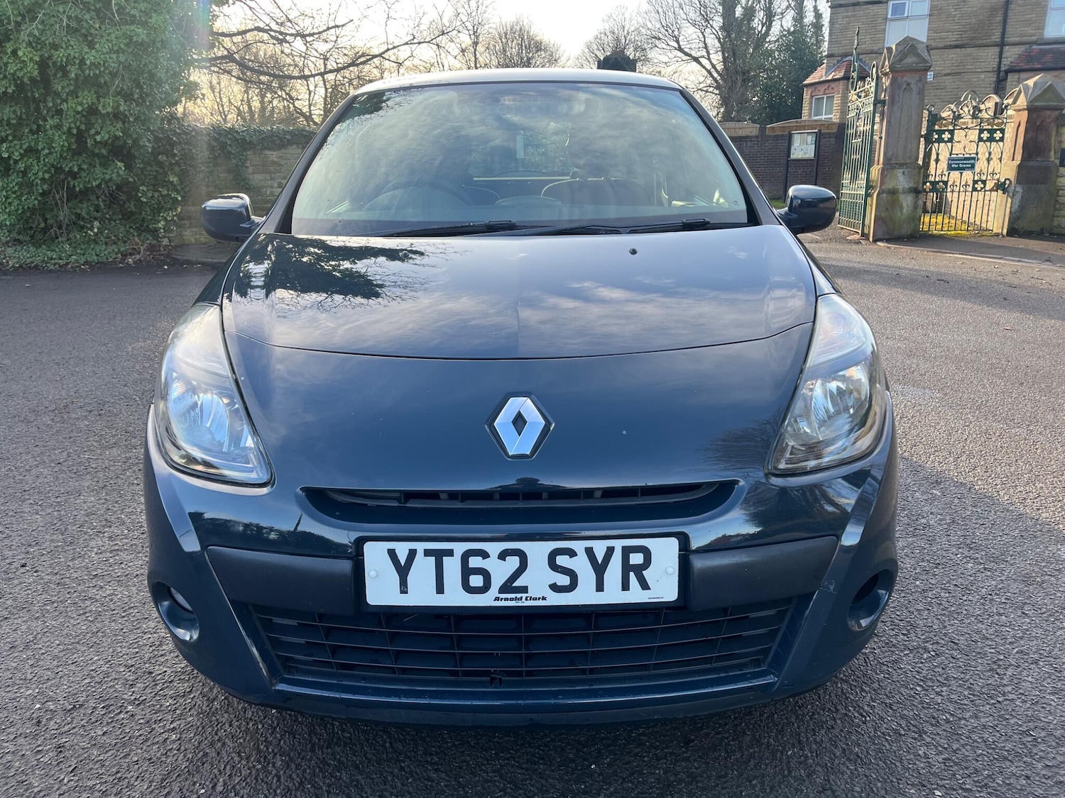 Used Renault Clio 2012 for sale - 77478762: Photo 2