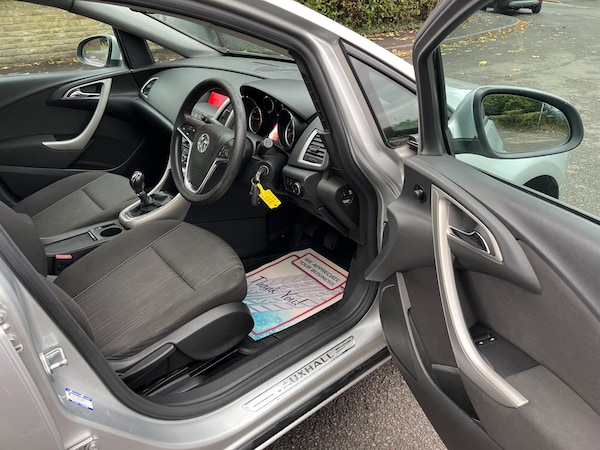 Used Vauxhall Astra 2010 for sale - 76188989: Photo 12