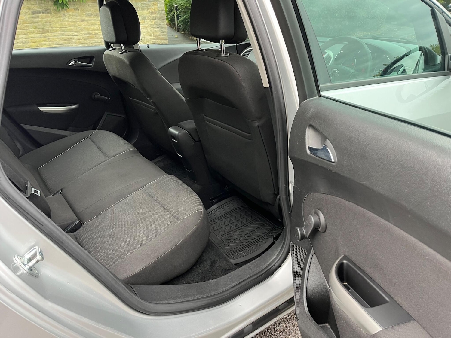 Used Vauxhall Astra 2010 for sale - 76188989: Photo 14