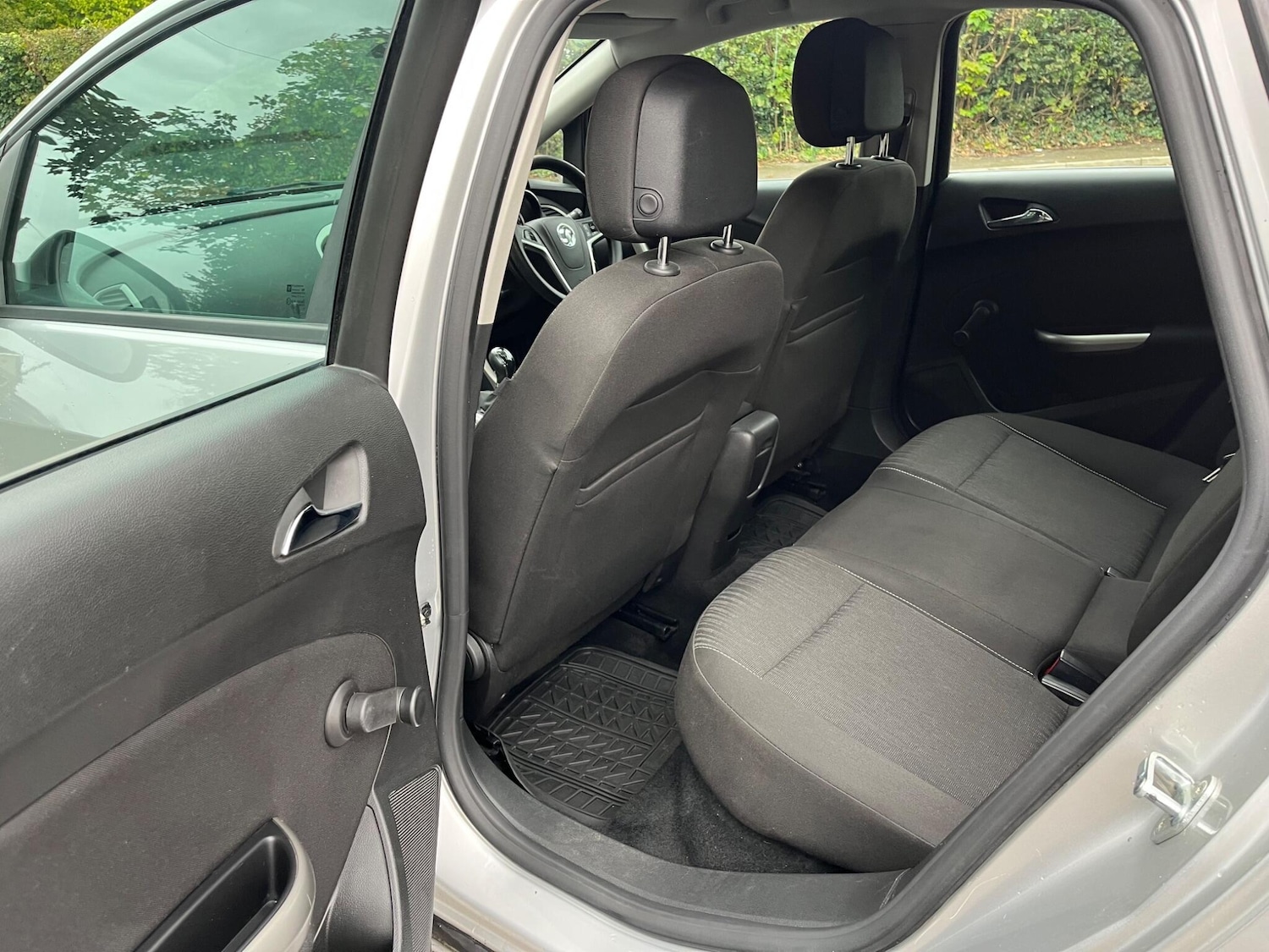 Used Vauxhall Astra 2010 for sale - 76188989: Photo 16