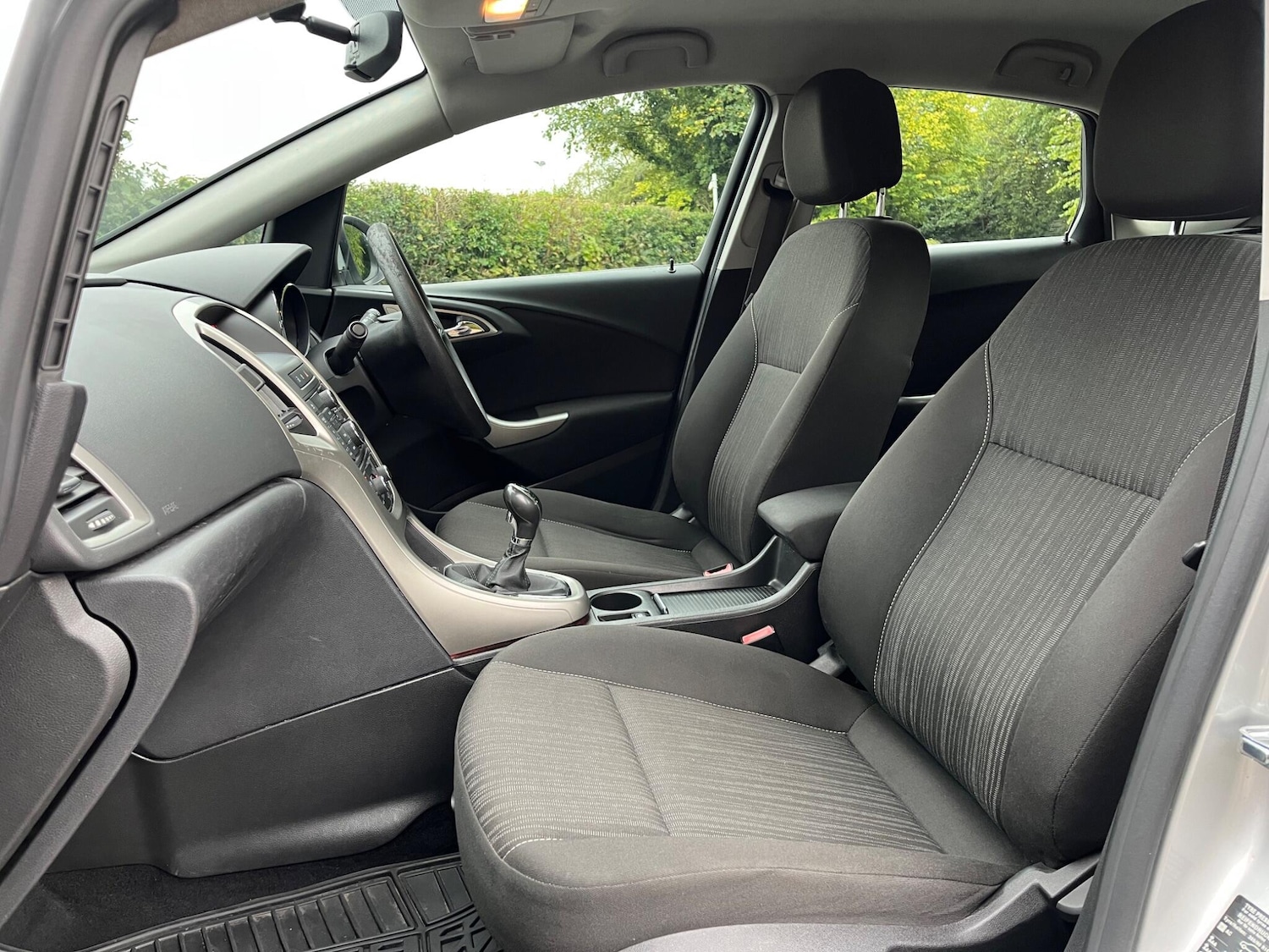 Used Vauxhall Astra 2010 for sale - 76188989: Photo 26