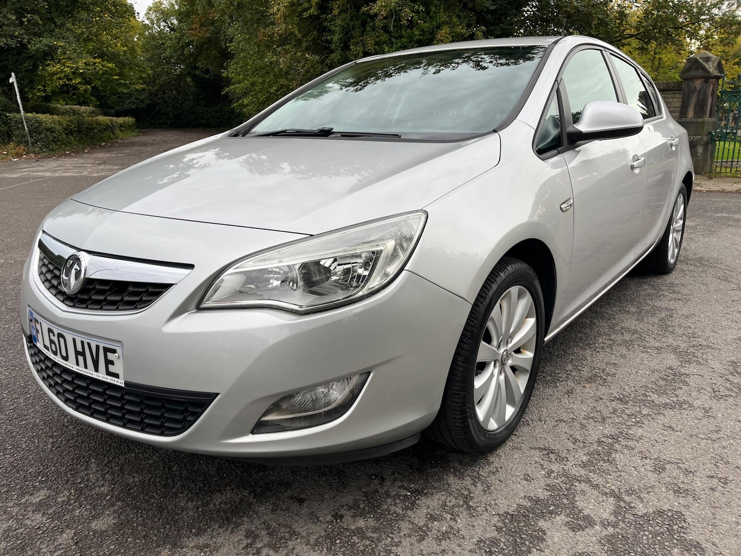 Used Vauxhall Astra 2010 for sale - 76188989: Photo 3