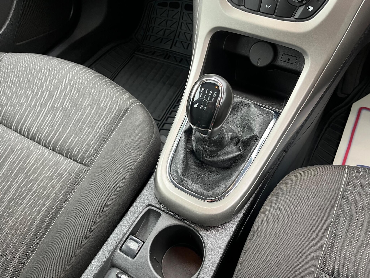 Used Vauxhall Astra 2010 for sale - 76188989: Photo 9