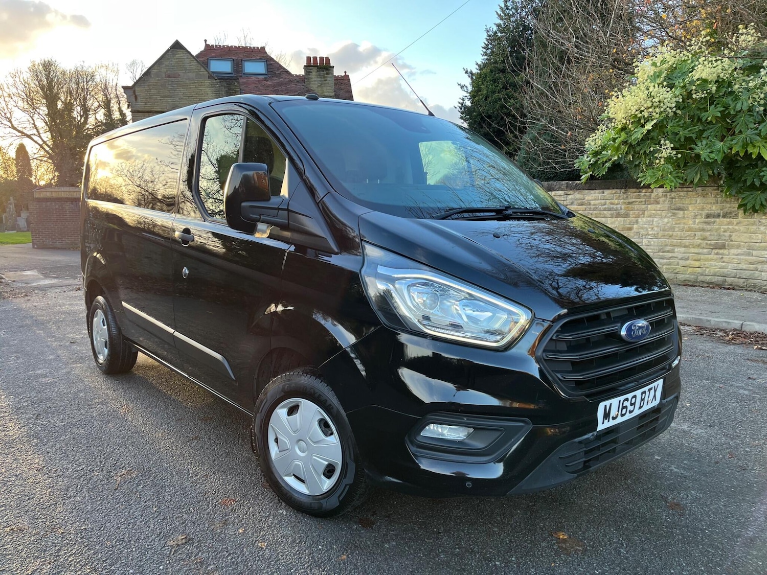 Used Ford Transit Custom 2019 for sale - 76759301: Photo 1
