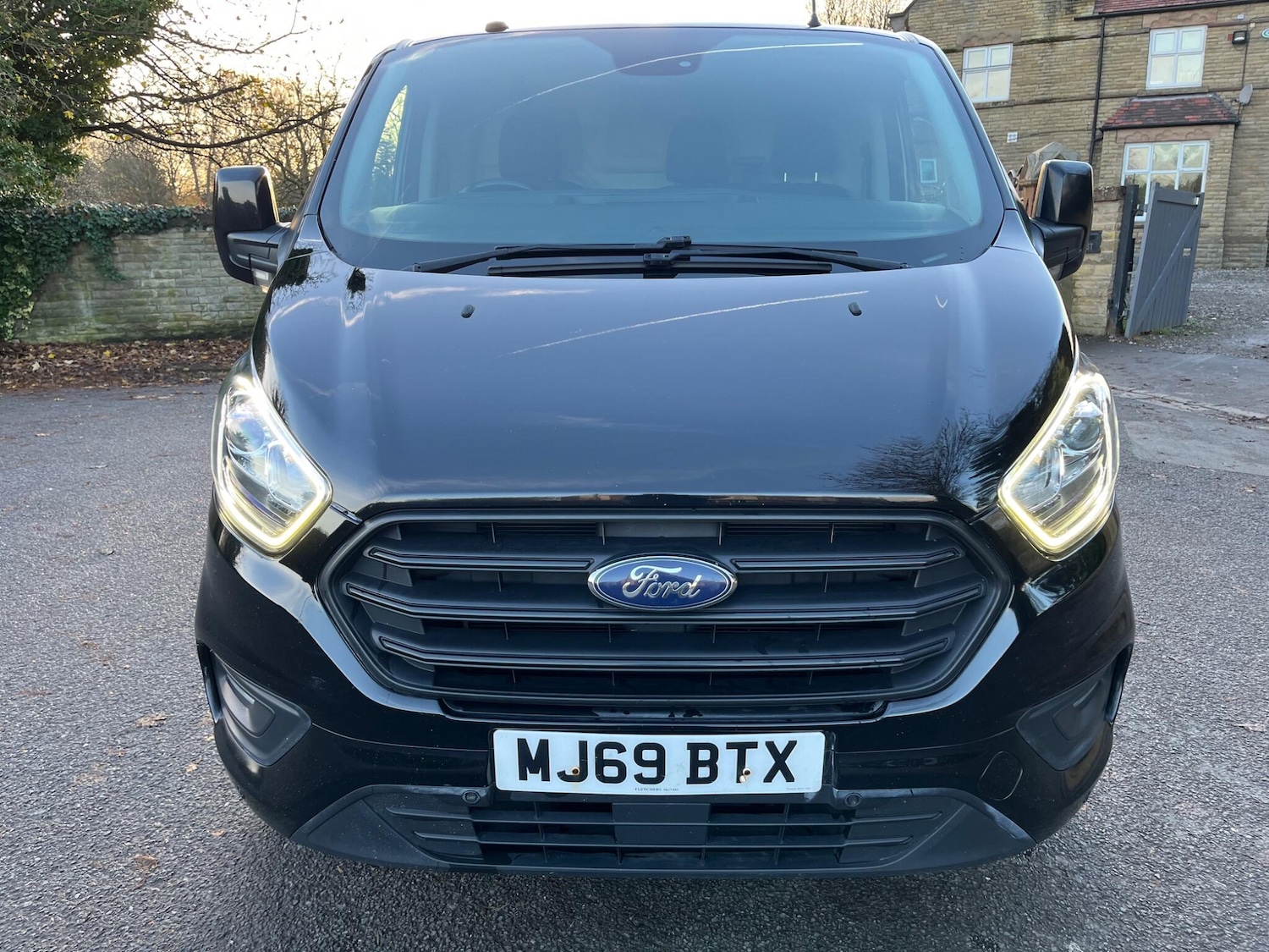 Used Ford Transit Custom 2019 for sale - 76759301: Photo 2