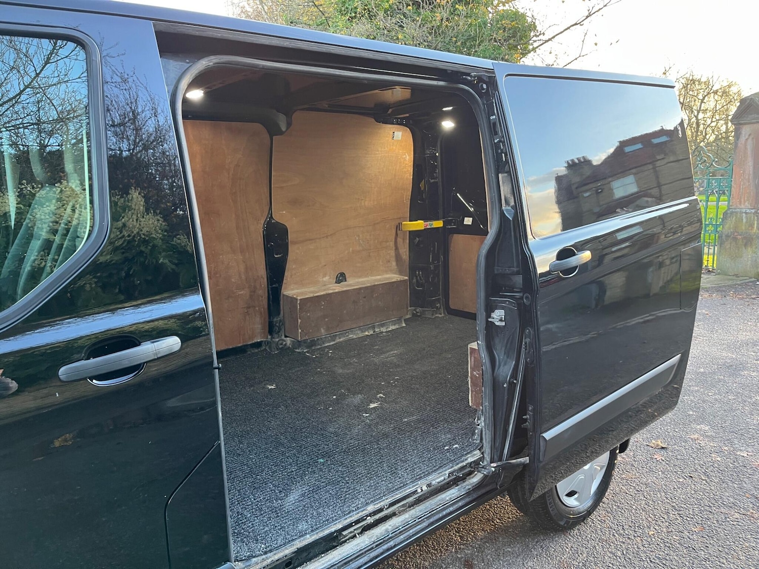 Used Ford Transit Custom 2019 for sale - 76759301: Photo 23