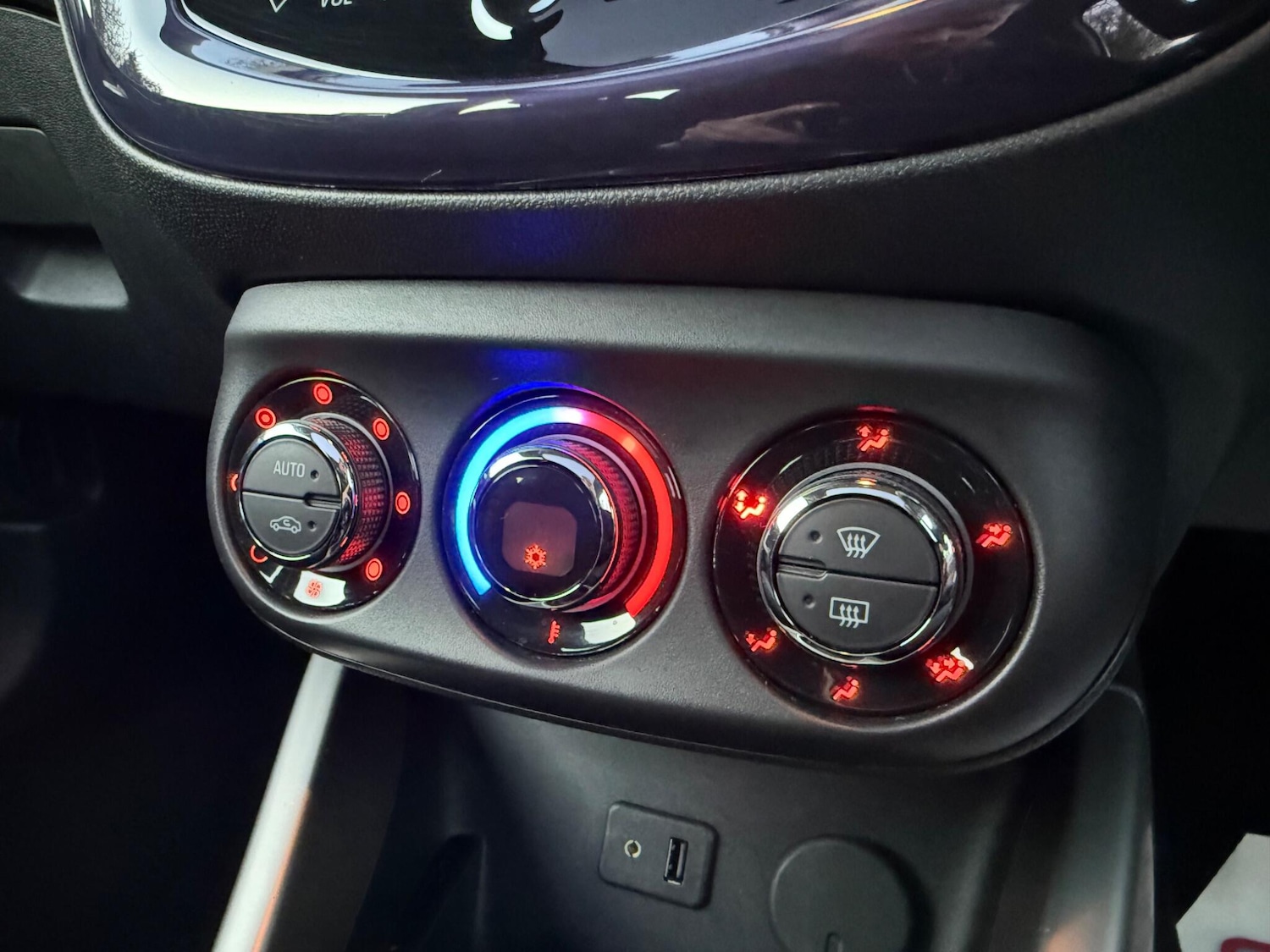 Used Vauxhall ADAM 2013 for sale - 77769262: Photo 14