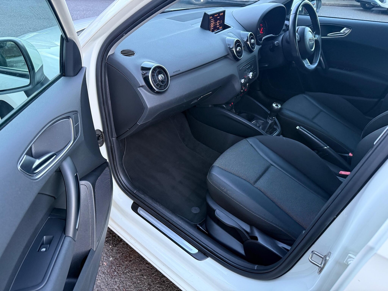 Used Audi A1 for sale - 77242321: Photo 30