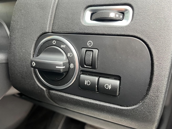 Used Land Rover Discovery 4 2011 for sale - 76327120: Photo 21