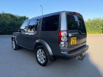 Used Land Rover Discovery 2010 for sale - 79464042: Photo