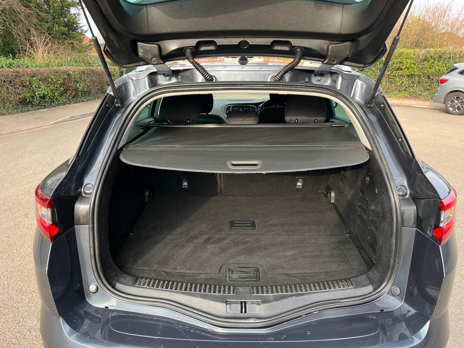 Used Renault Megane for sale - 77823861: Photo 24