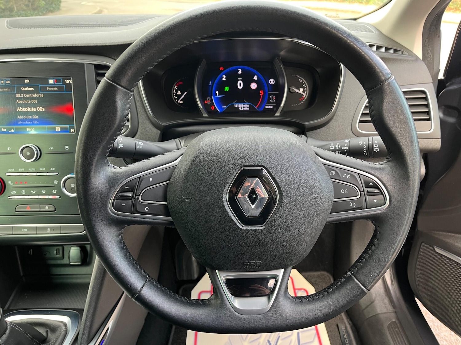 Used Renault Megane for sale - 77823861: Photo 25