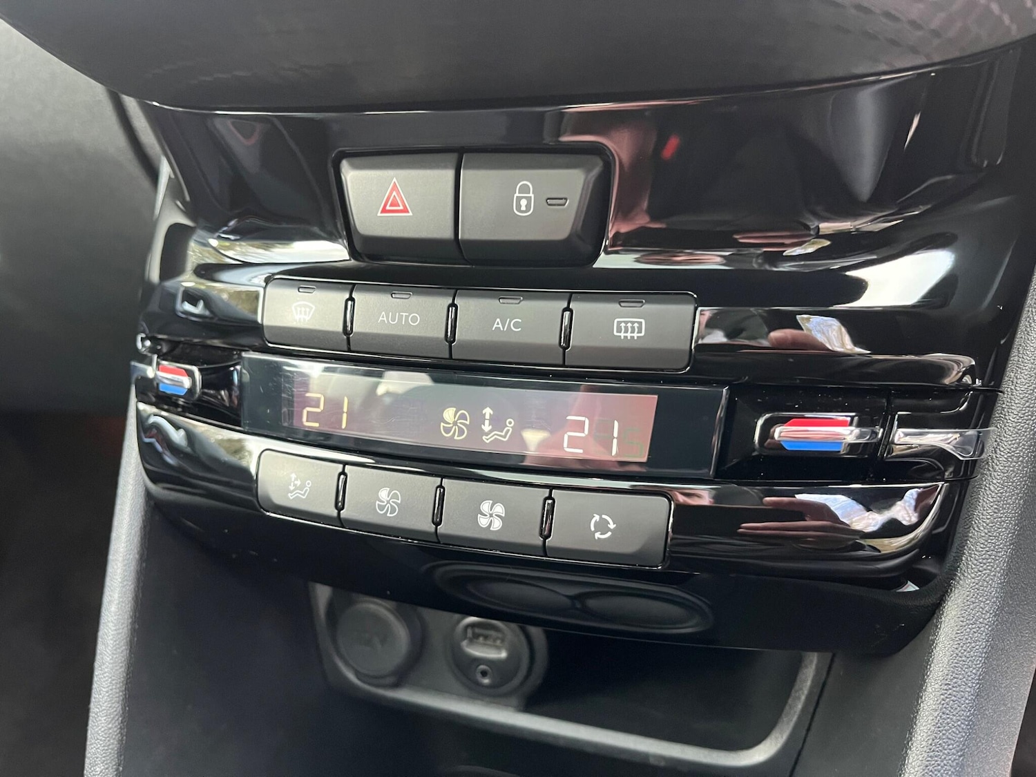 Used Peugeot 2008 for sale - 77925820: Photo 31