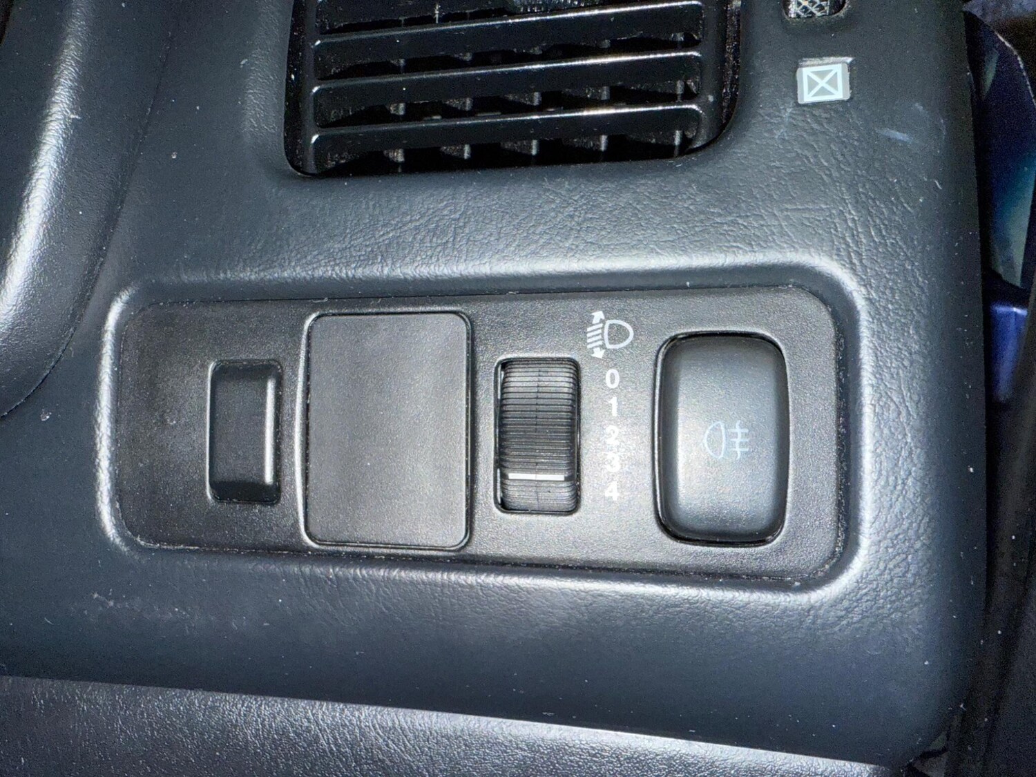 Used Mitsubishi Space Star 2002 for sale - 77016515: Photo 17