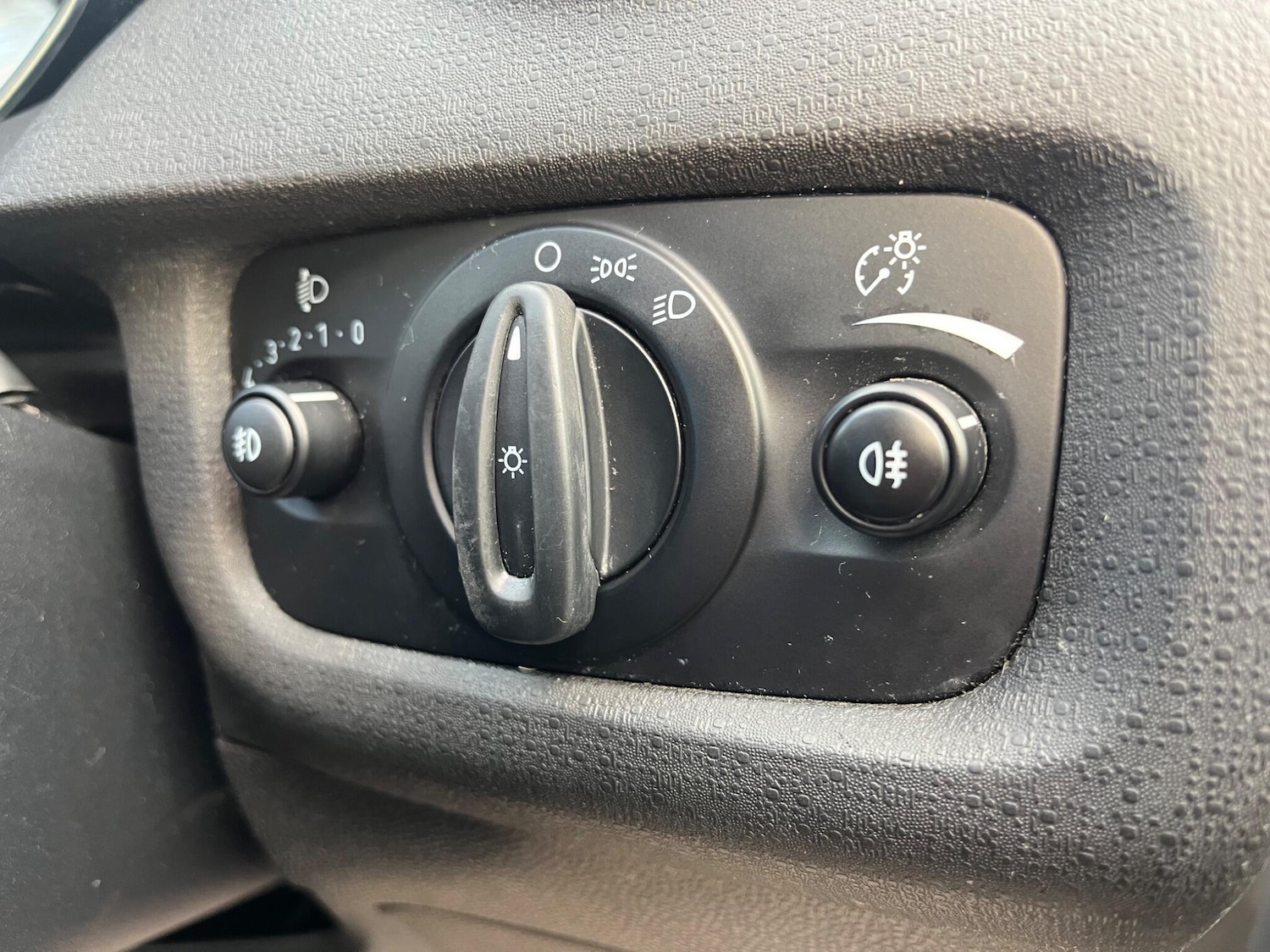 Used Ford Fiesta 2014 for sale - 77015698: Photo 16