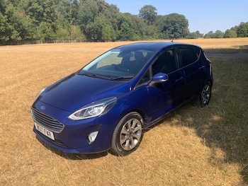 Used Ford Fiesta 2017 for sale - 79232105: Photo