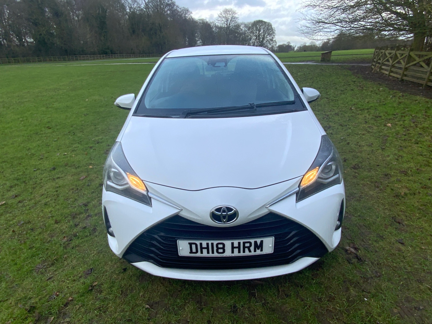 Used Toyota Yaris 2018 for sale - 77616903: Photo 4
