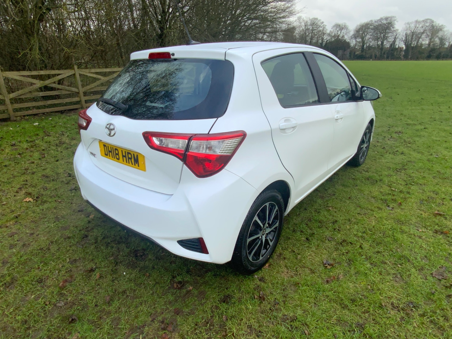 Used Toyota Yaris 2018 for sale - 77616903: Photo 7