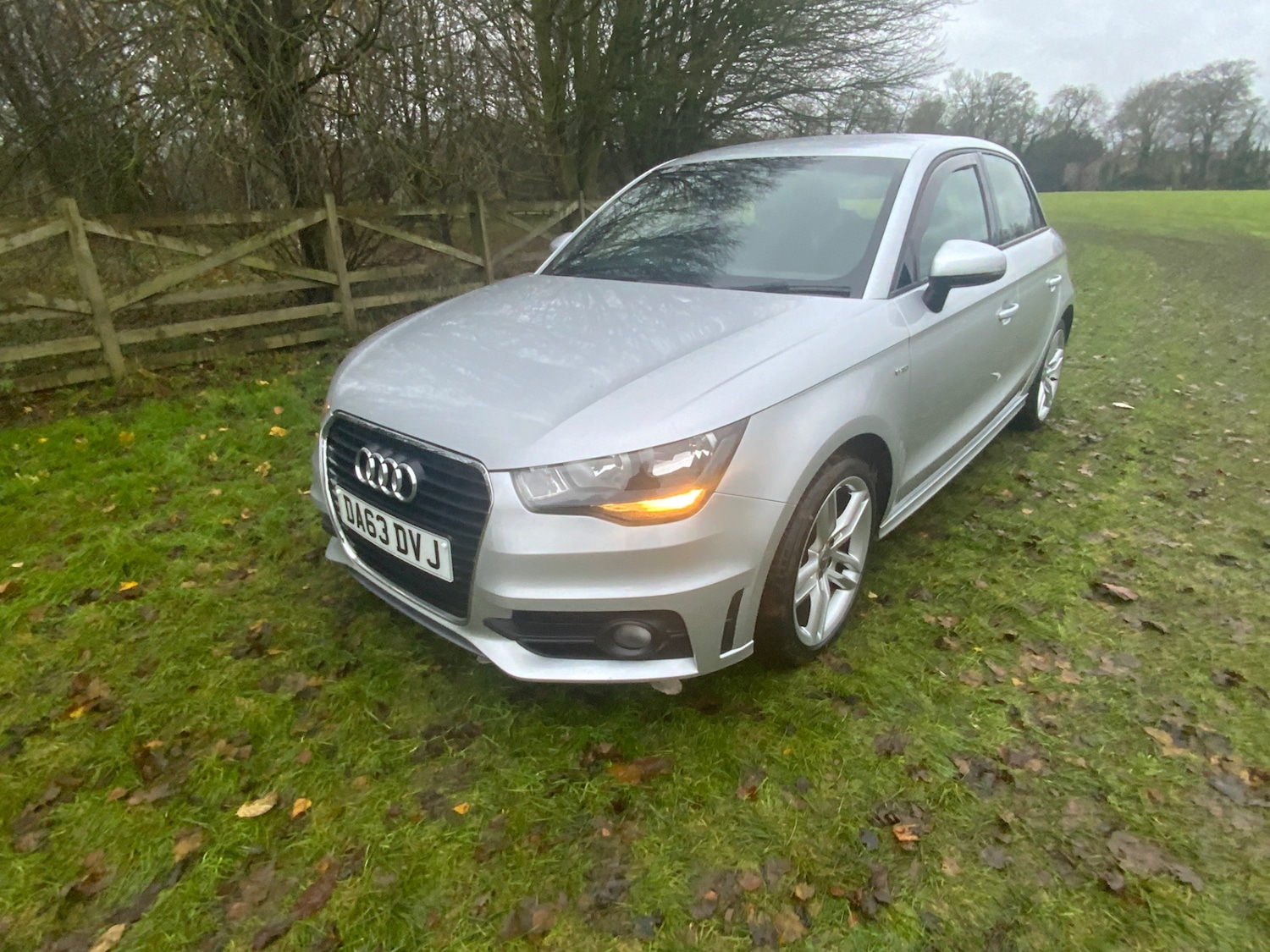 Used Audi A1 2013 for sale - 76807567: Photo 2